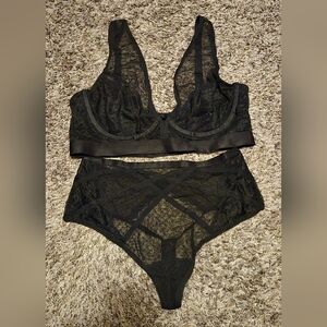 Torrid Curve lace set